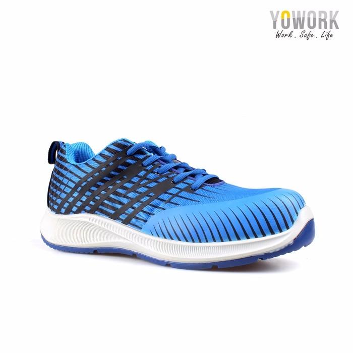 Flyknit Fabric Good Air Permeability Sport Safety Shoes