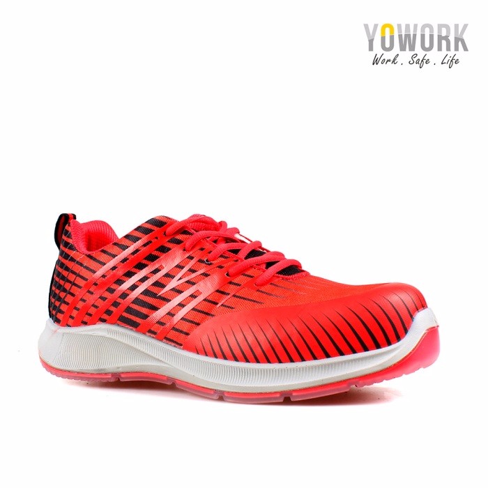 Flyknit Fabric Good Air Permeability Sport Safety Shoes
